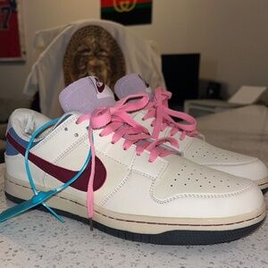 Nike SB Dunk Low Top Womens Sneakers Shoes. Size 8.5